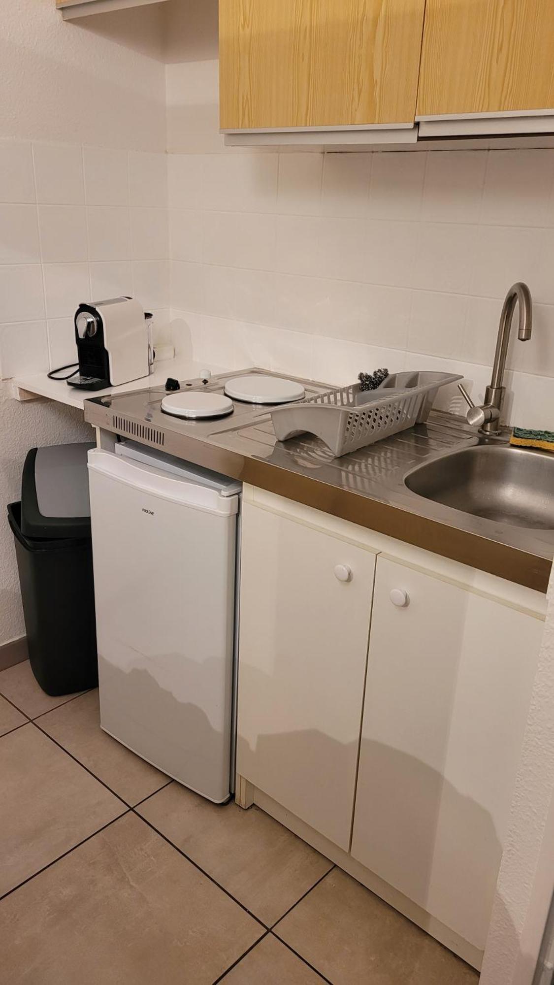 Grand Confortable Jusqu'a 4 Personnes *